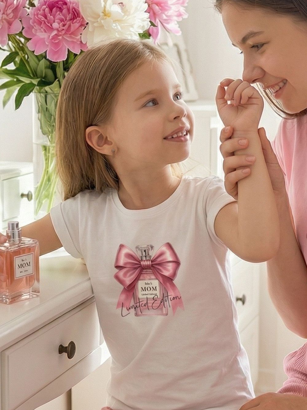 Djevojačka majica s kratkim rukavima PARFUME