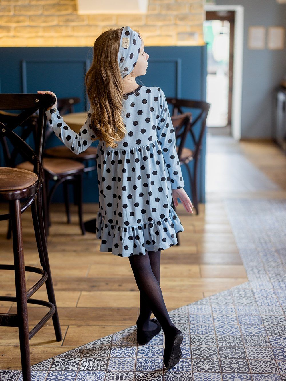 Bodkované dievčenské šaty