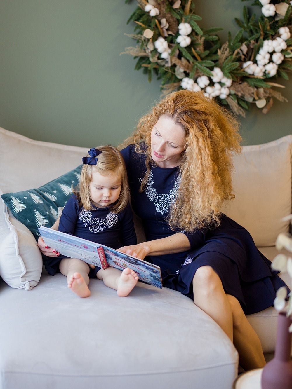 Dámske a dievčenské šaty tradícia