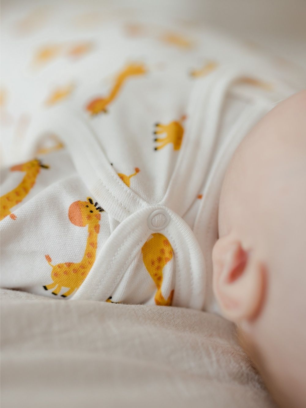 Kombinezoni bez rukava BABY GIRAFFE