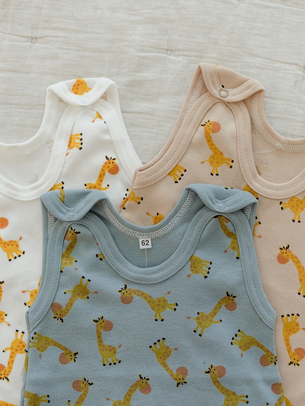 Kombinezoni bez rukava BABY GIRAFFE