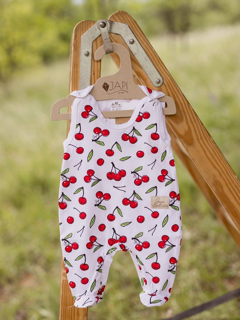 Kombinezoni bez rukava CHERRY