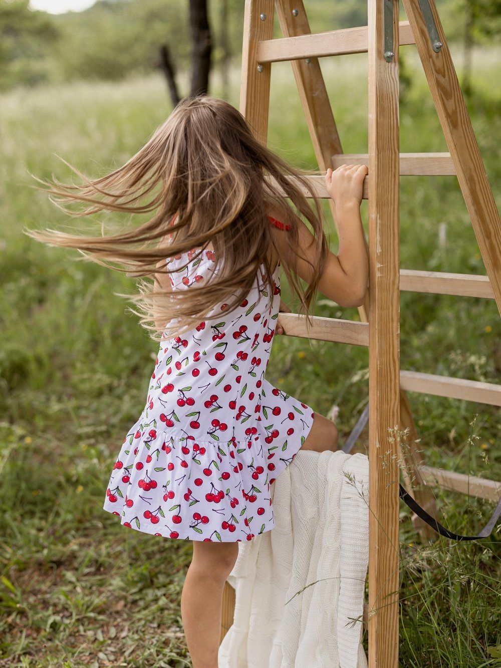 dievčenské šaty na ramienka