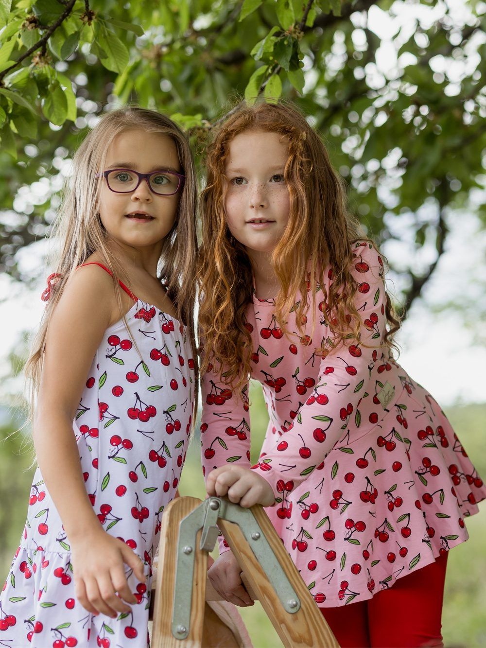 Šaty na ramienka CHERRY